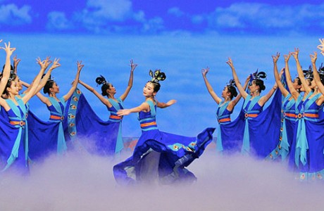 Shen yun houston tickets Shen Yun Performing Arts Tickets at Jones Hall for the Performing Arts Mark's Tickets is the best place to find to Jones Hall for the Performing Arts tickets for Shen Yun Performing Arts fans. Just check this page for any new events or schedule updates throughout the year.